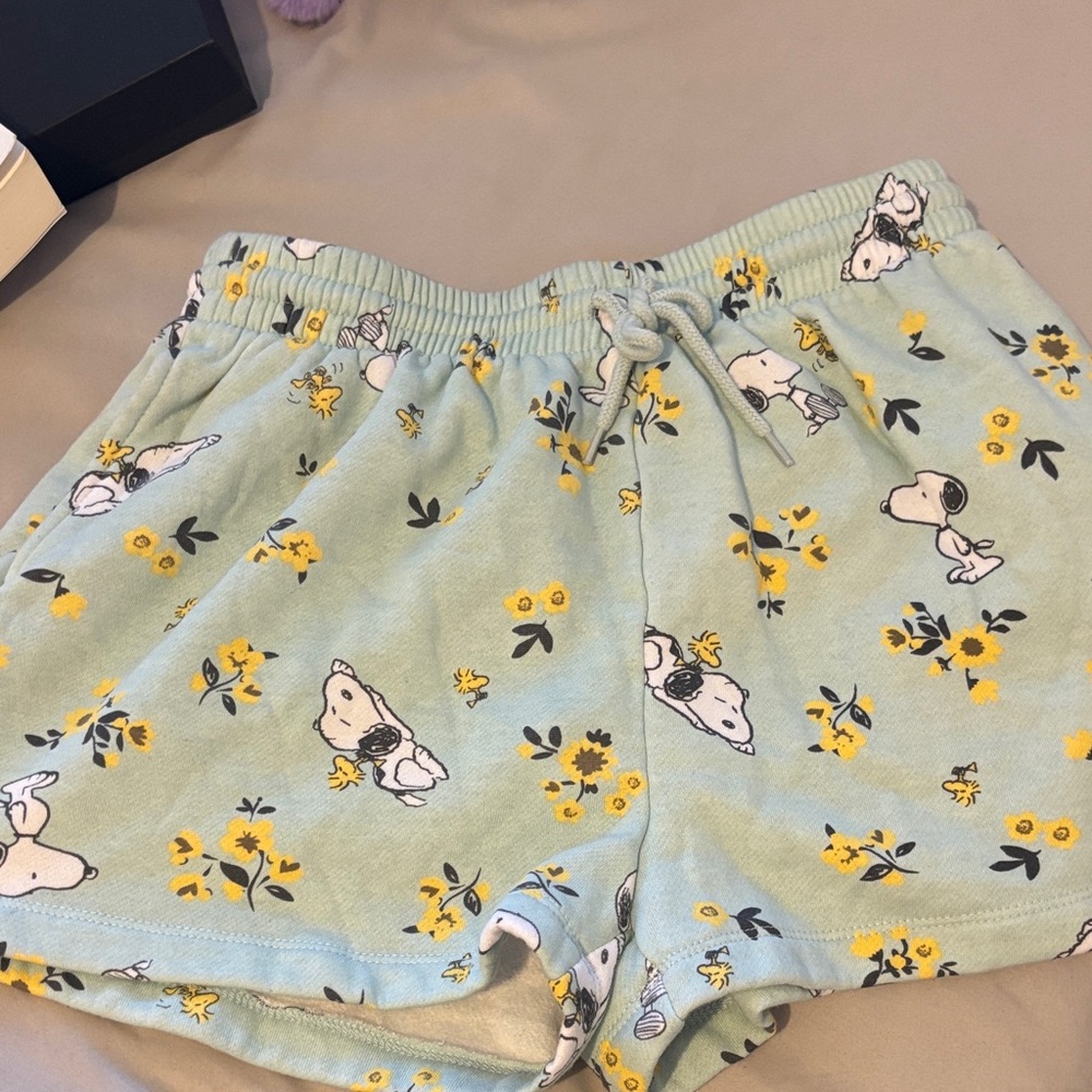 Peanuts Light Mint Snoopy Floral Lounge Shorts